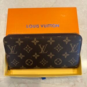 LOUIS VUITTON LARGE WALLET - BROWN